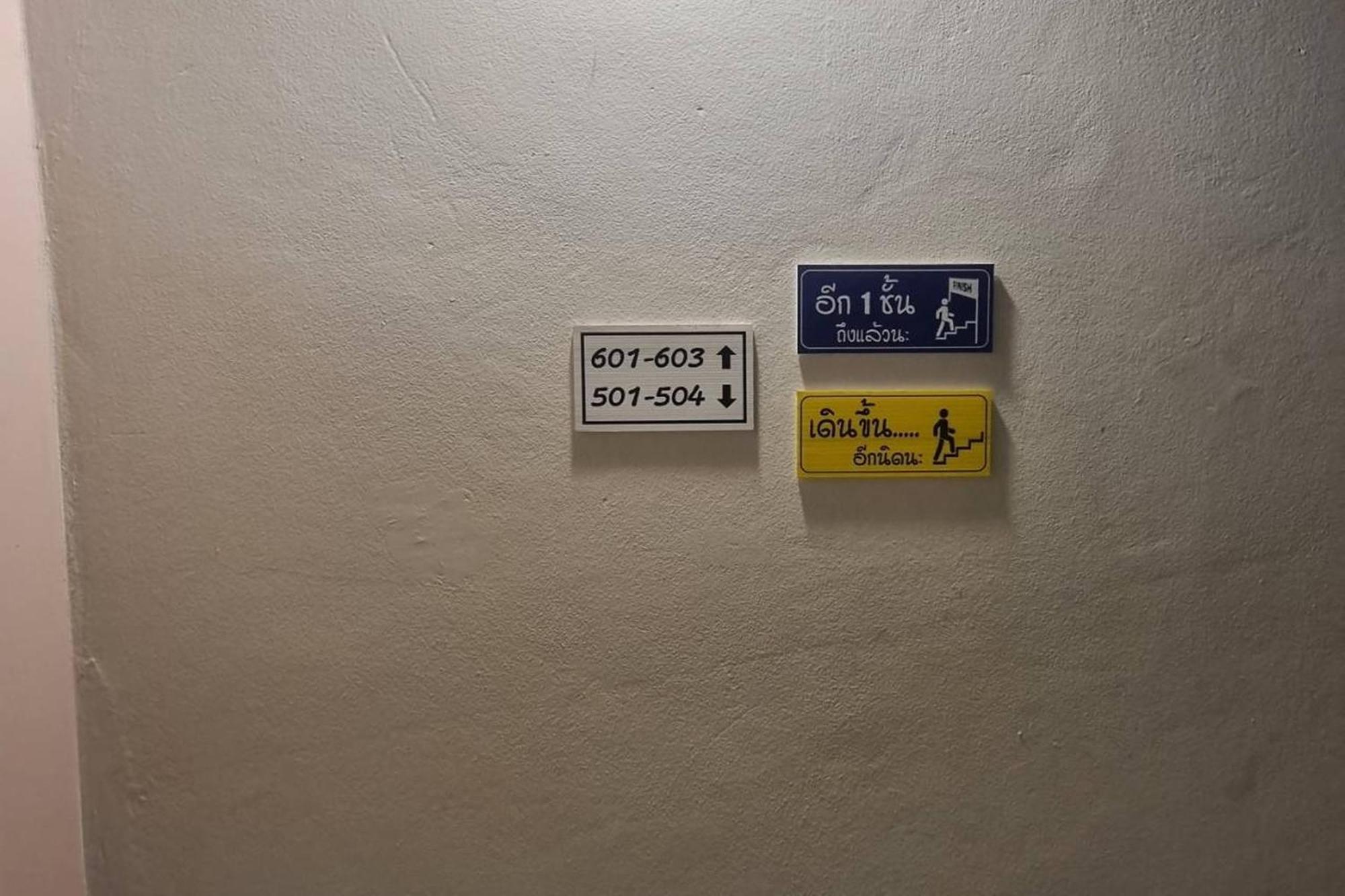 בנגקוק Bnb98 Silom Hotel מראה חיצוני תמונה