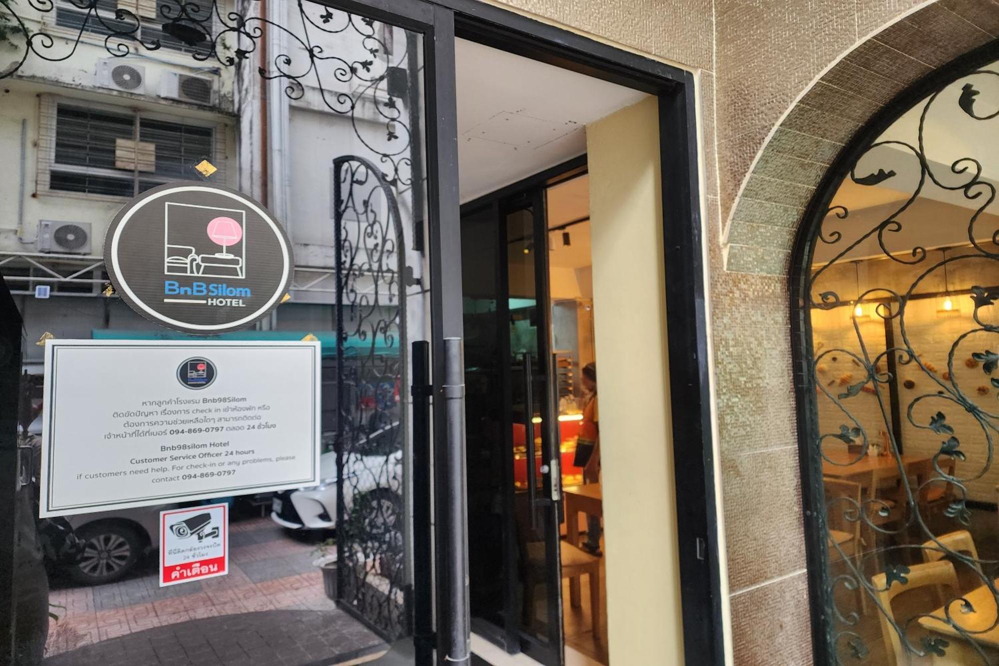 בנגקוק Bnb98 Silom Hotel מראה חיצוני תמונה