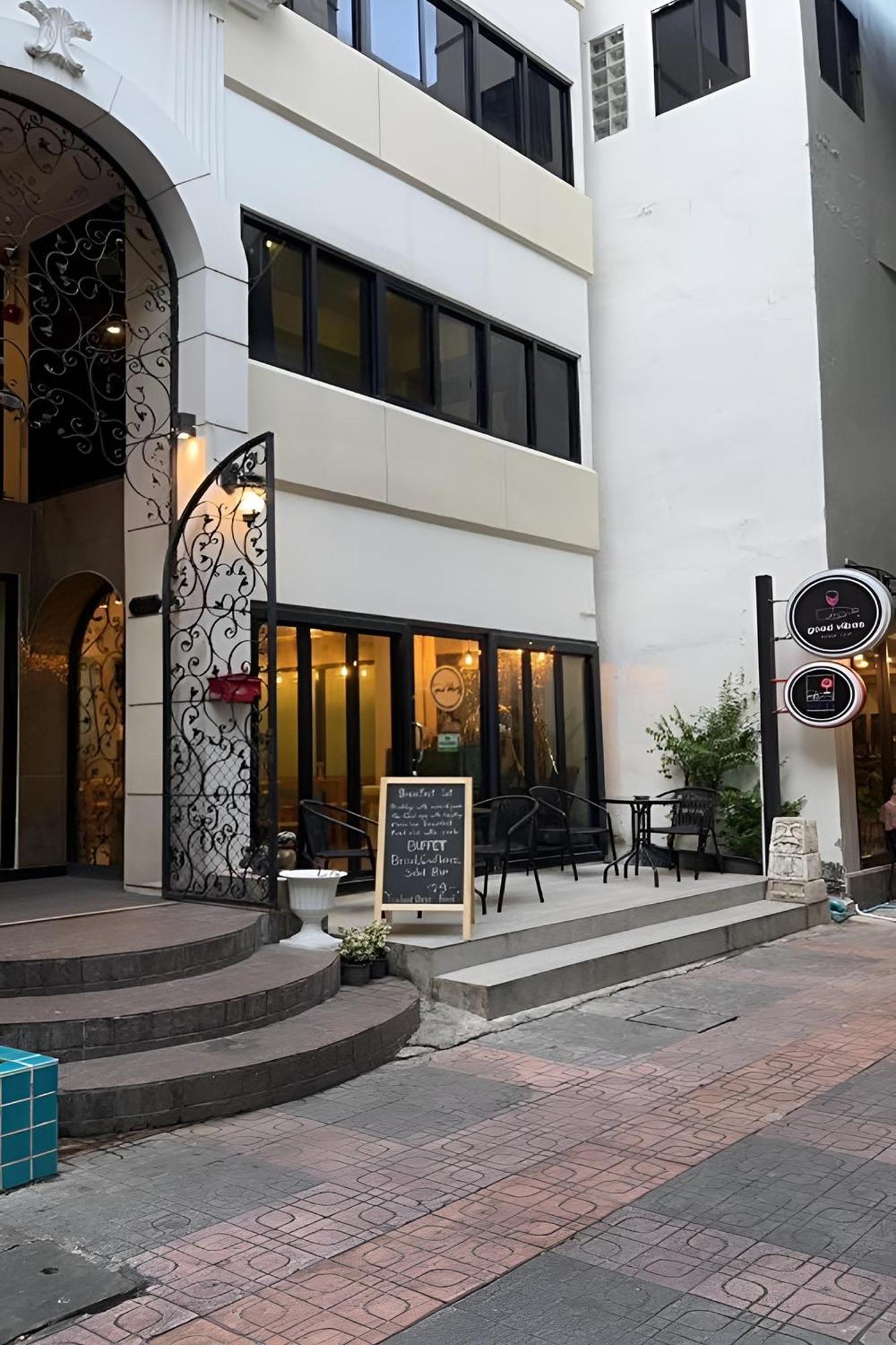בנגקוק Bnb98 Silom Hotel מראה חיצוני תמונה