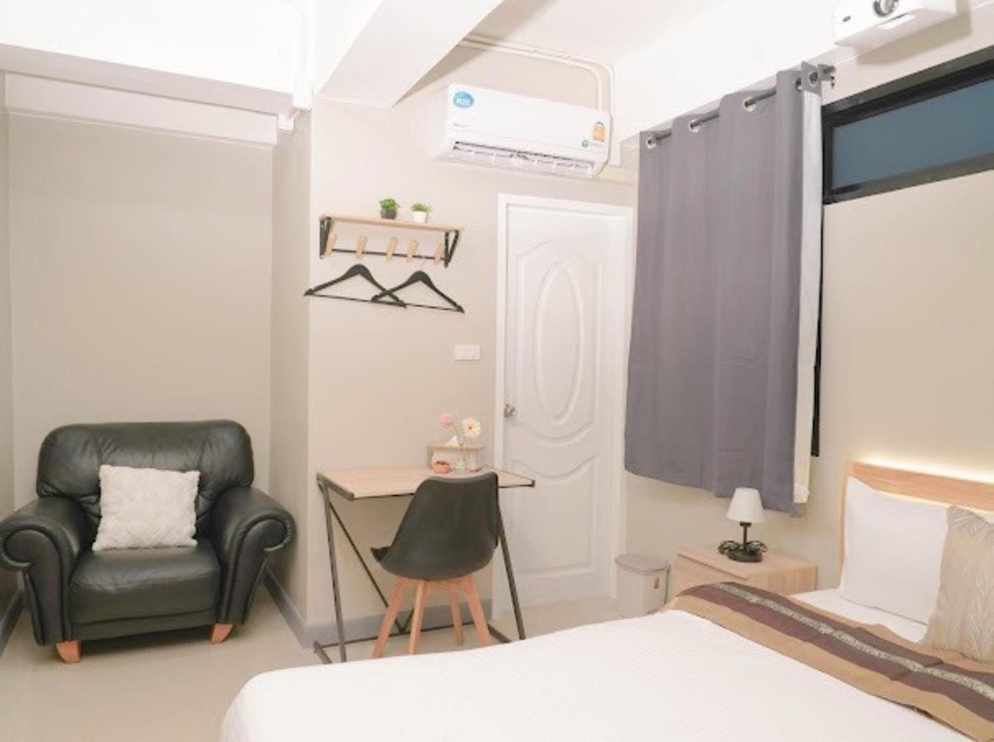 בנגקוק Bnb98 Silom Hotel מראה חיצוני תמונה