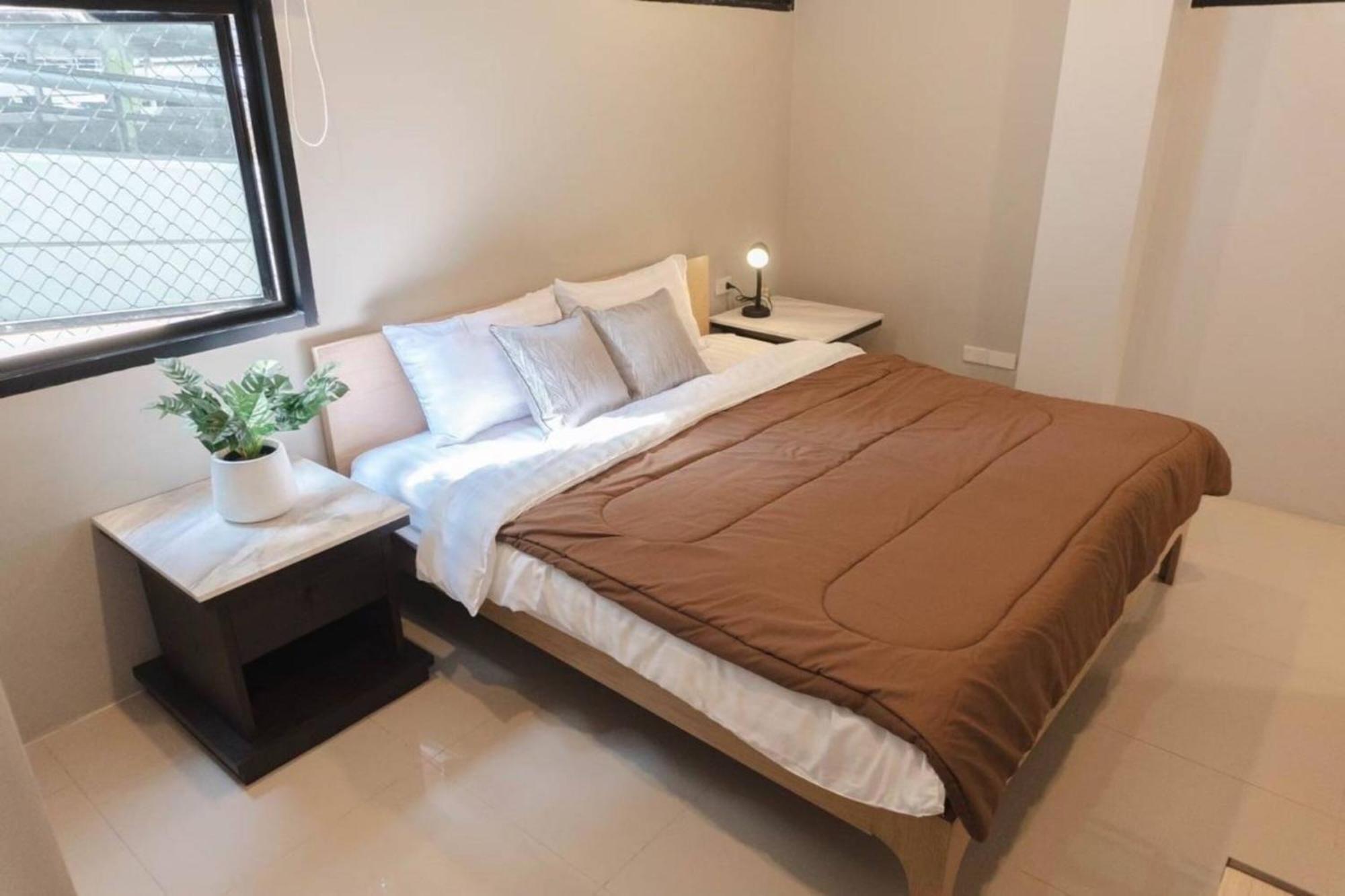 בנגקוק Bnb98 Silom Hotel מראה חיצוני תמונה