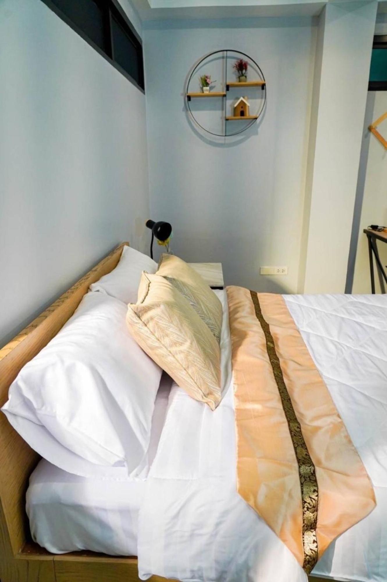 בנגקוק Bnb98 Silom Hotel מראה חיצוני תמונה